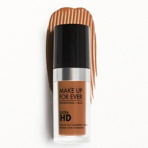Make Up ForeverUltra HD Invisible Cover Foundation in Y522